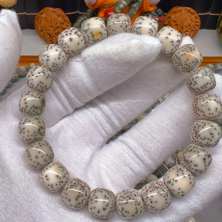 星月菩提手串小***?11双留白