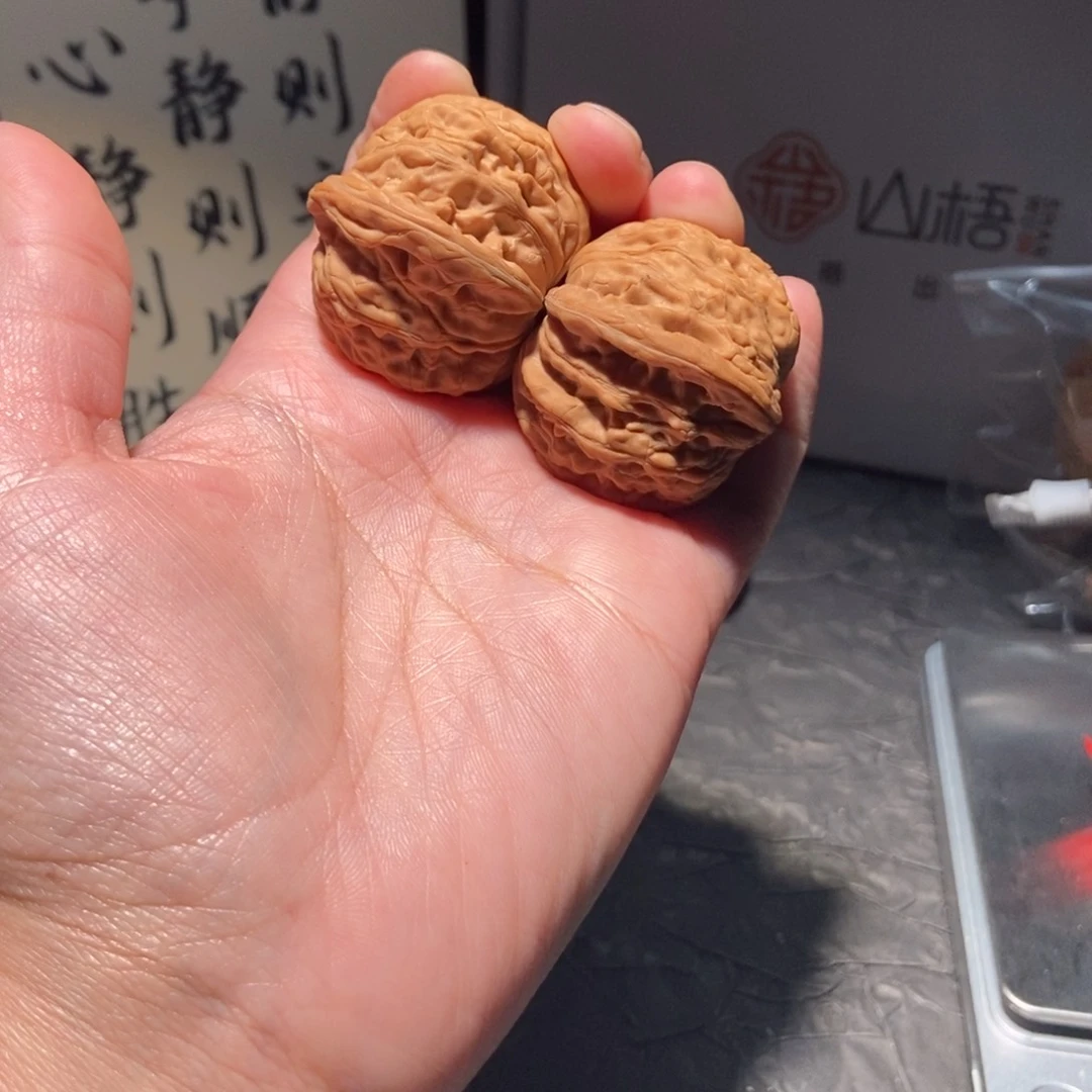 核桃把件6*.全品38磨盘