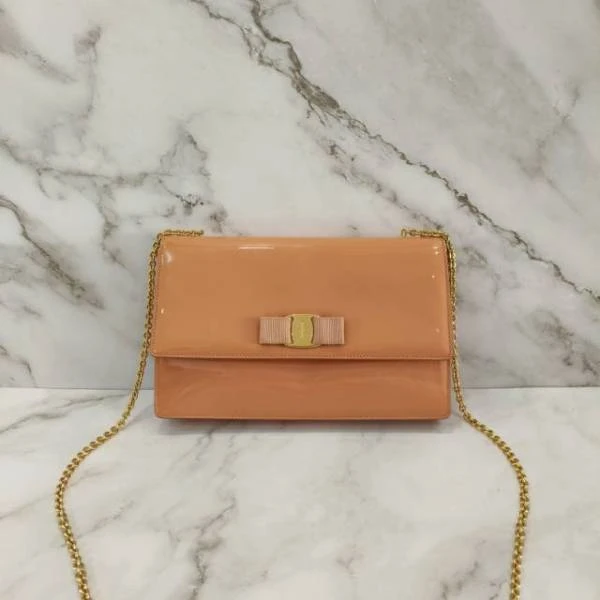 95新/菲拉格慕/妃鱼/单肩包/市场价12000/250309LT0033