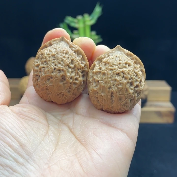 把件文玩核桃云南铁核桃37