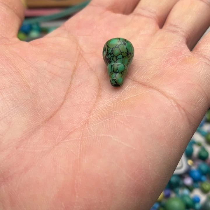 无非金属配饰配珠串