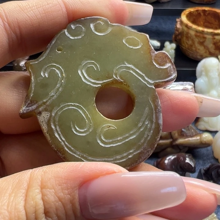 和田玉未镶嵌挂件