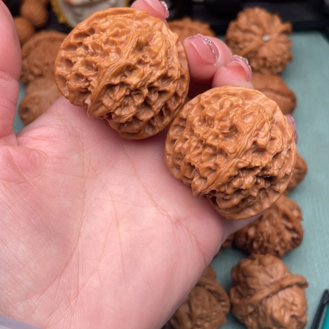 B***n把件文玩核桃全品苹果园42