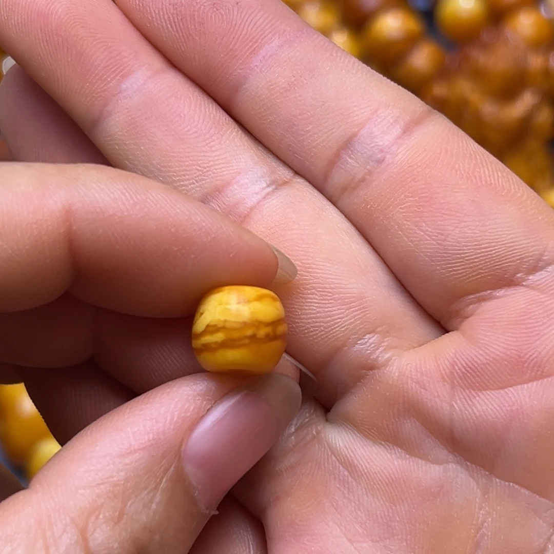 牛***妈蜜蜡吊坠(不含链)未镶嵌
