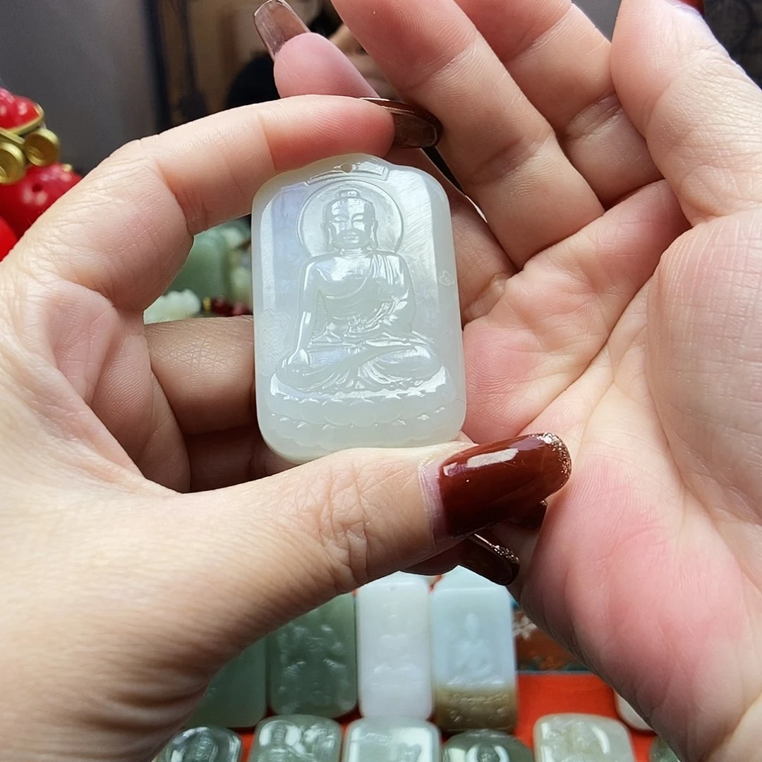 颈饰未镶嵌和田玉老*事