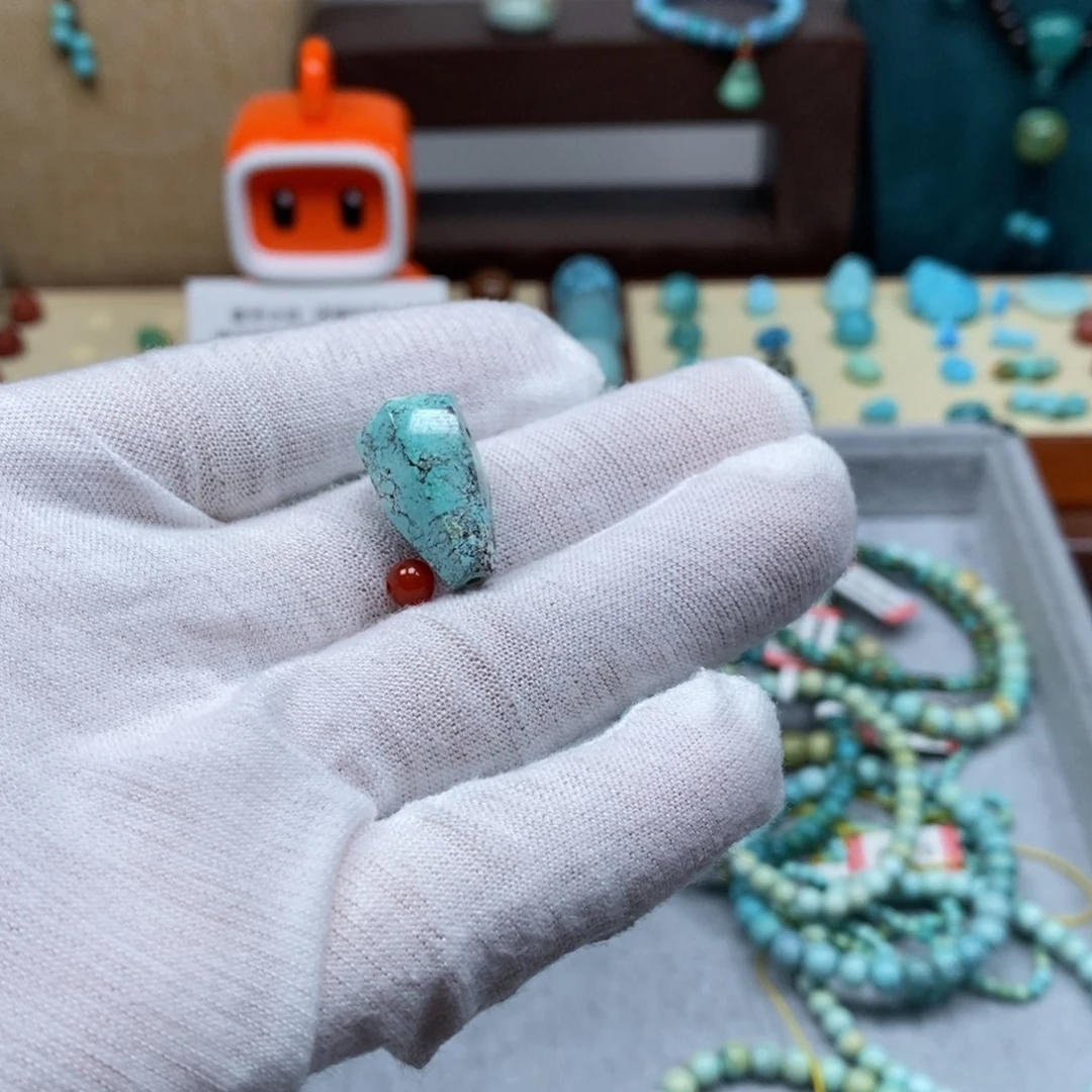 未镶嵌配饰南红玛瑙