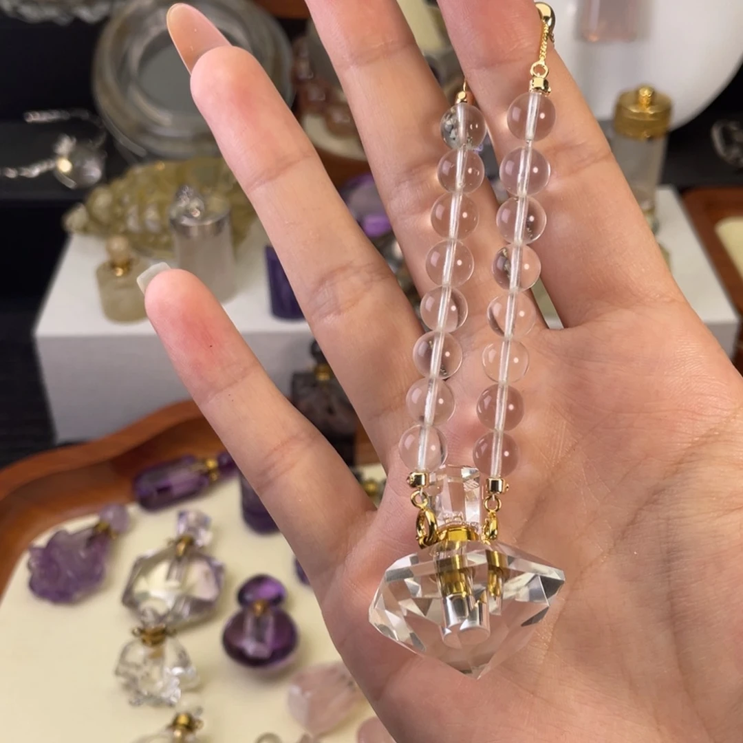 M****未镶嵌颈饰水晶天然水晶吊坠827