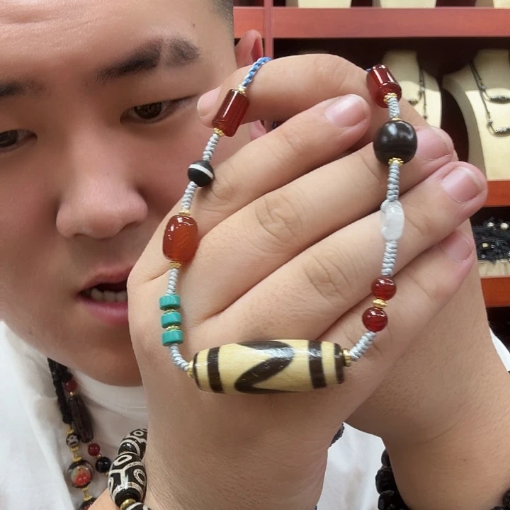玛瑙/玉髓未镶嵌珠宝奇石
