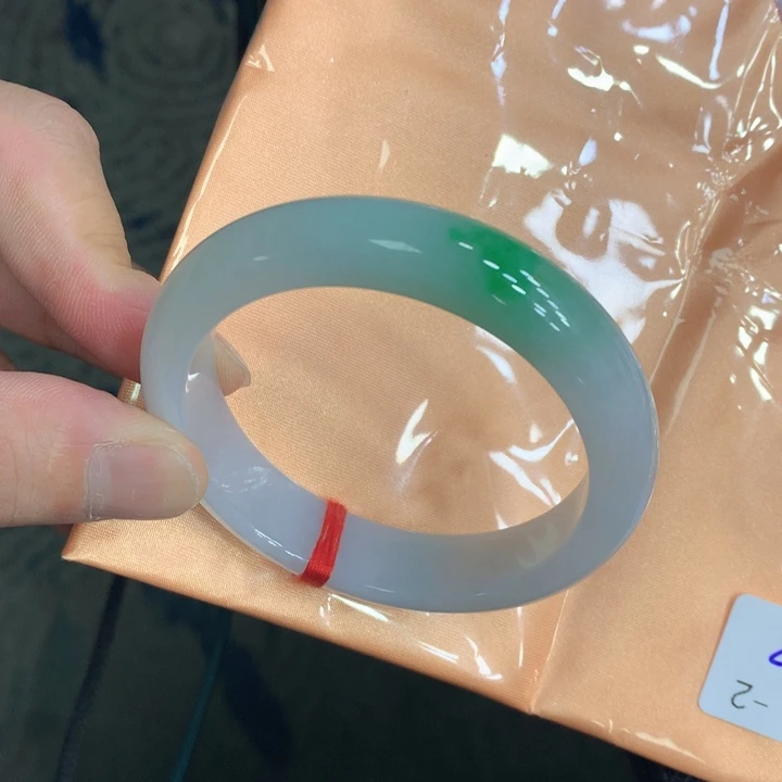 翡翠未镶嵌手镯翡翠