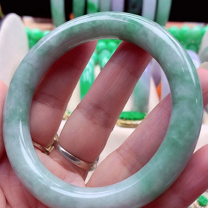 未镶嵌手镯翡翠翡翠