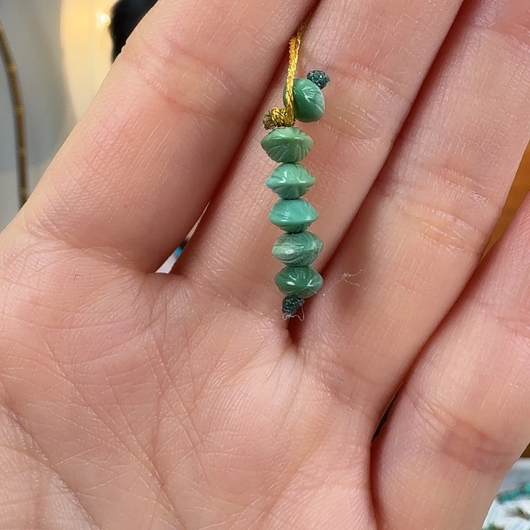 绿松石未镶嵌挂件