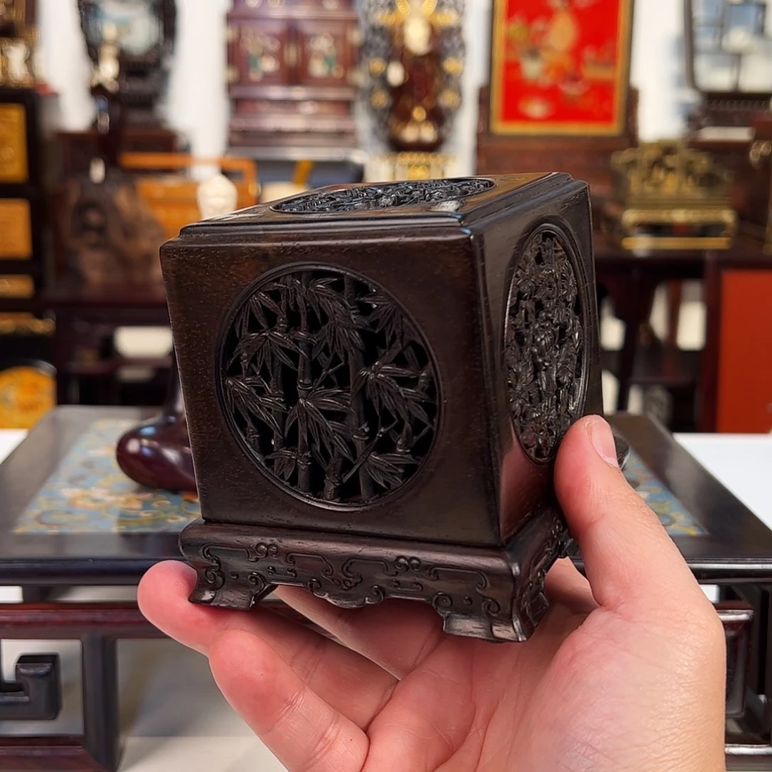 红酸枝木类成套家具大红酸枝香盒