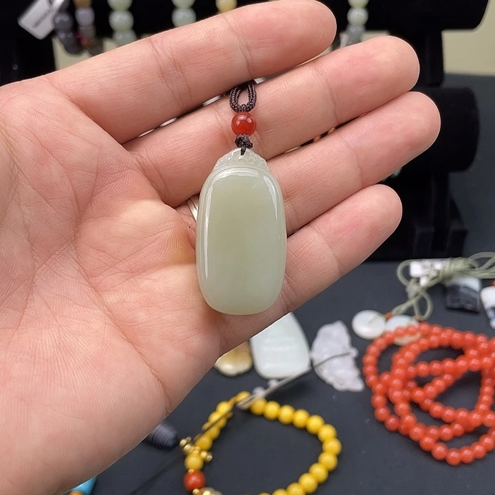 和田玉（青玉）未镶嵌颈饰