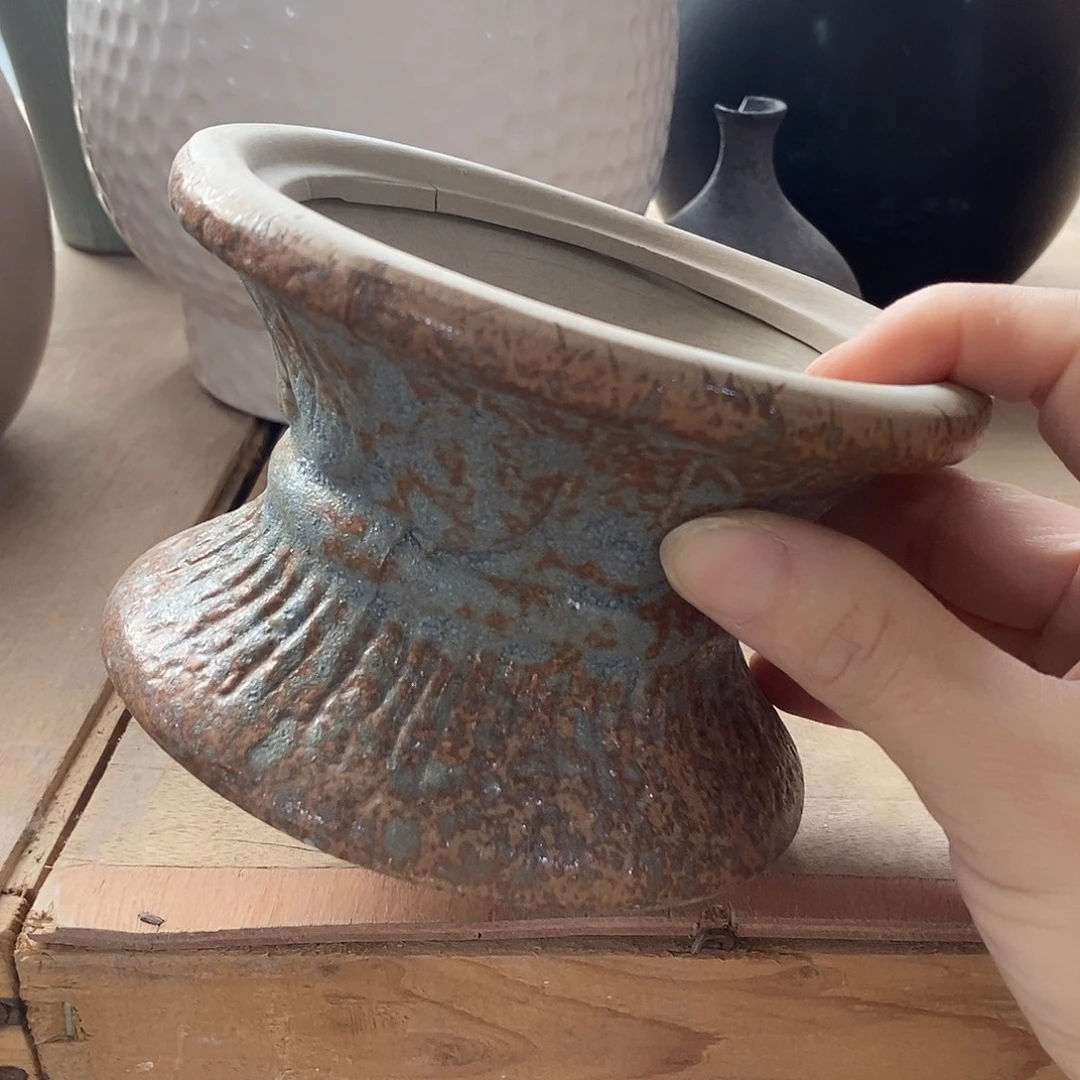 杯子陶盆有孔 瑕疵介意勿拍