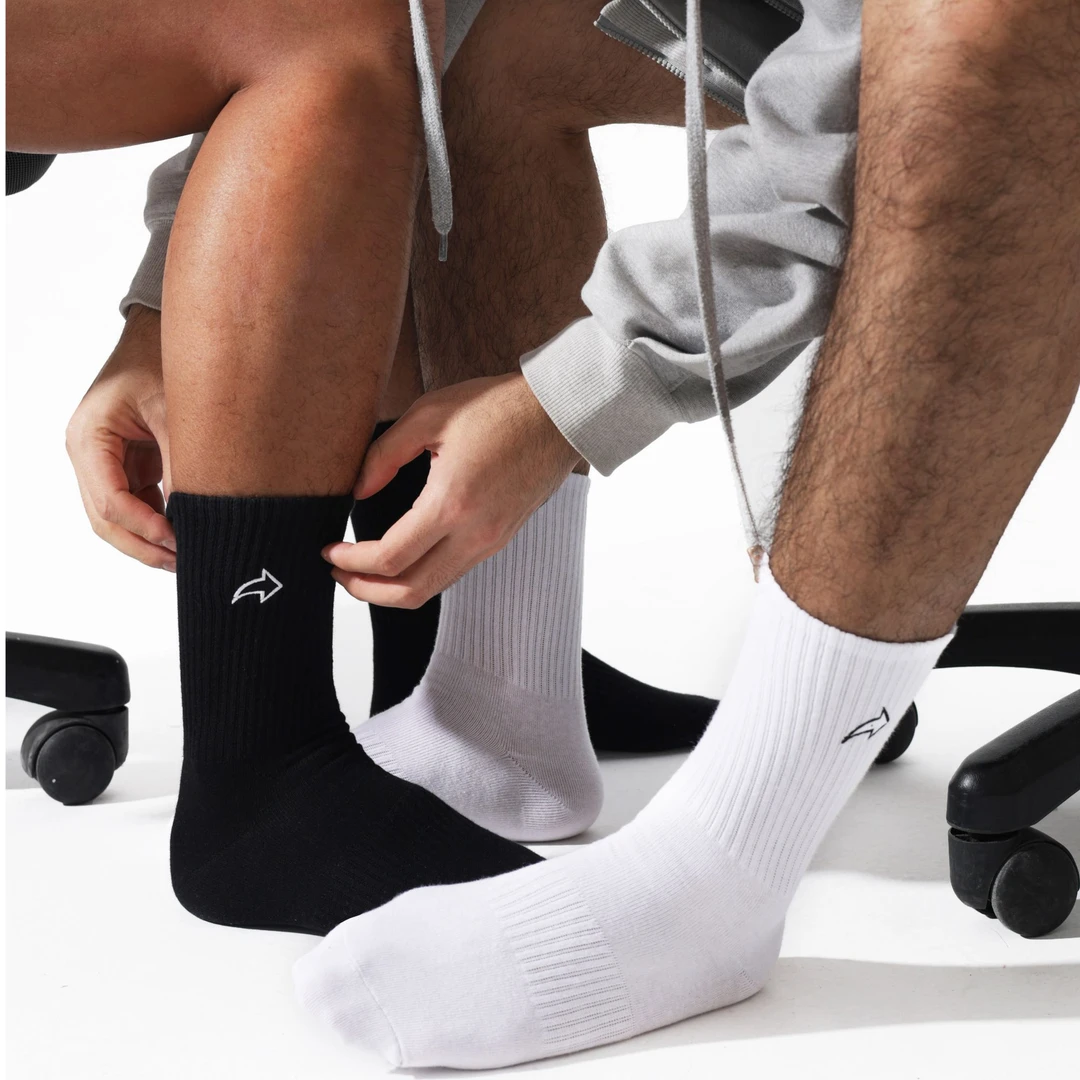 ARROW箭头刺绣长筒运动袜白色舒适透气男款潮流户外袜子男士