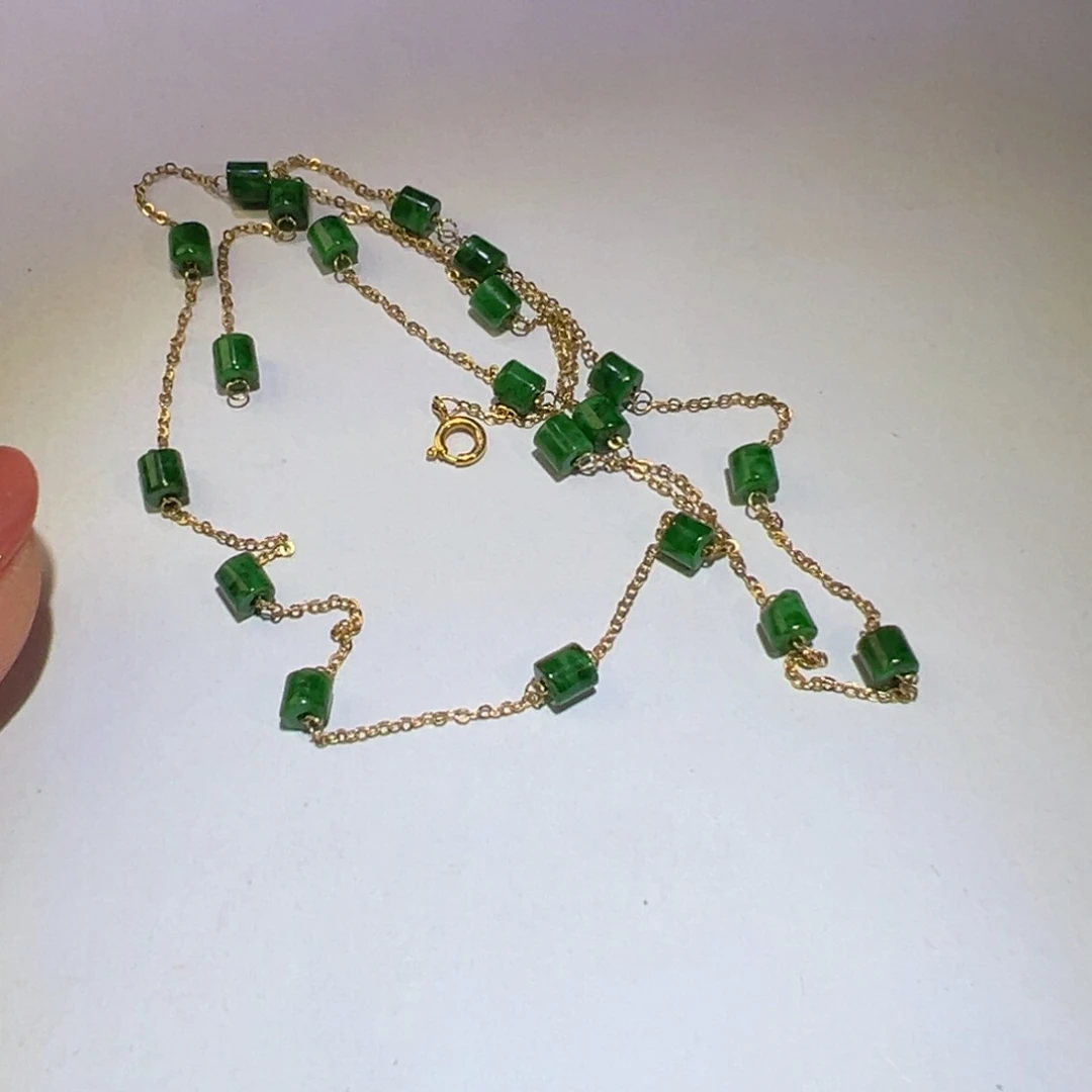 翡翠颈饰18K金镶嵌满天星