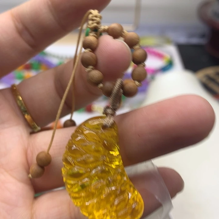查罗石合金颈饰吊坠