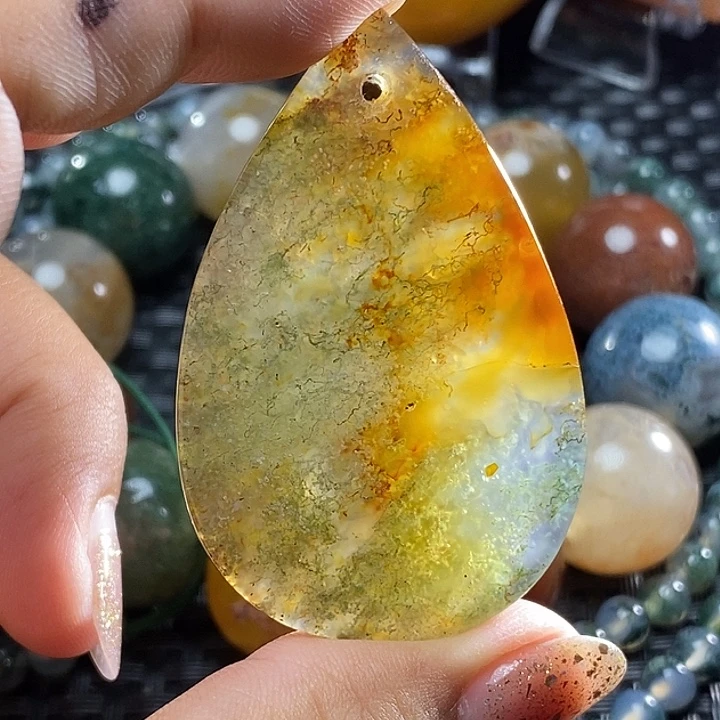 未镶嵌颈饰玛瑙/玉髓