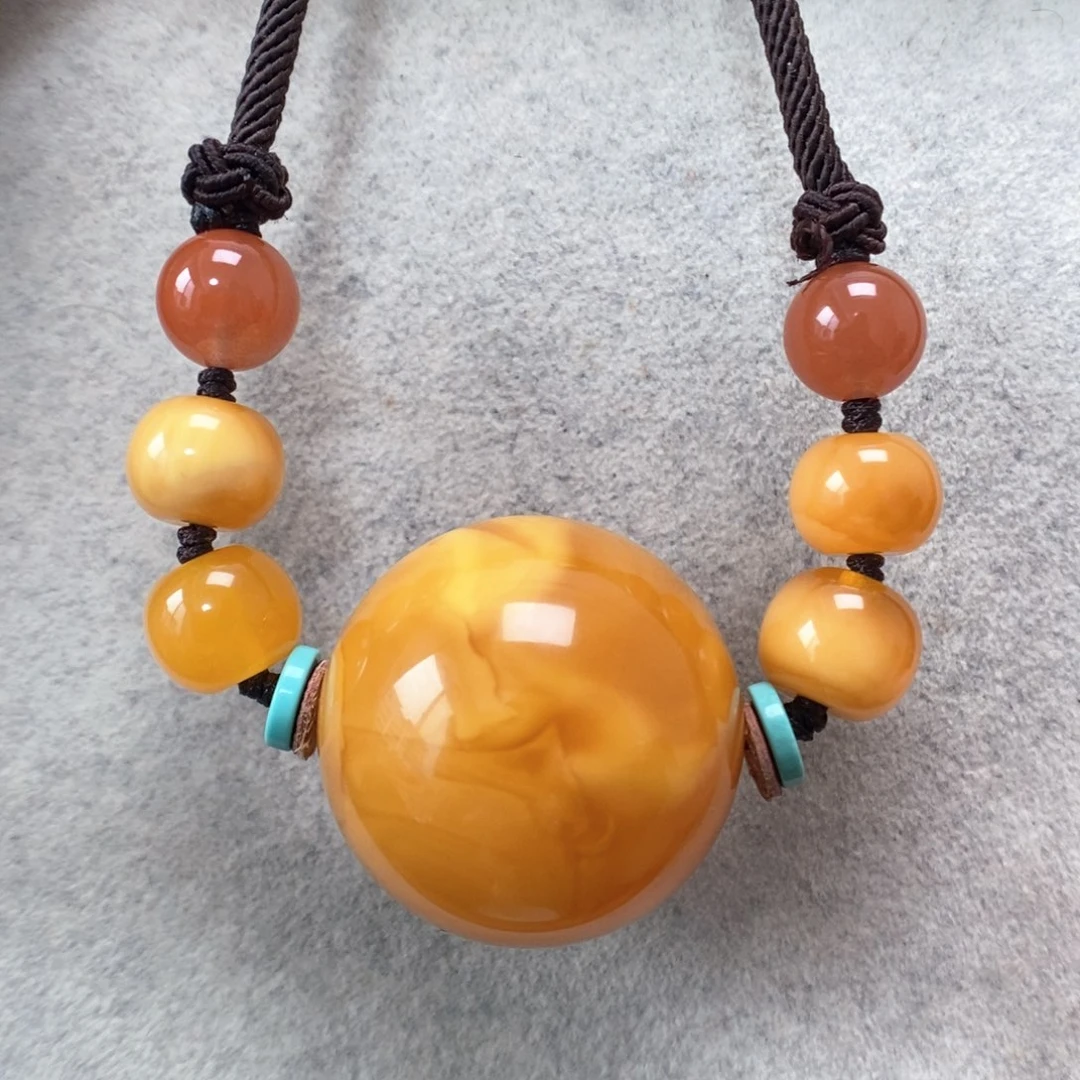 蜜蜡未镶嵌项链锁骨