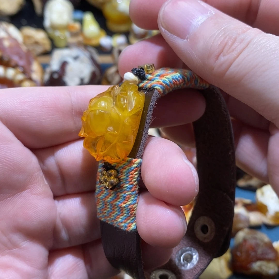 定制琥珀未镶嵌蜜蜡