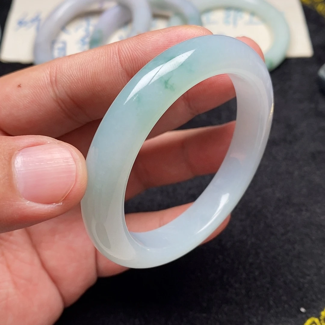 未镶嵌手镯翡翠翡翠手镯