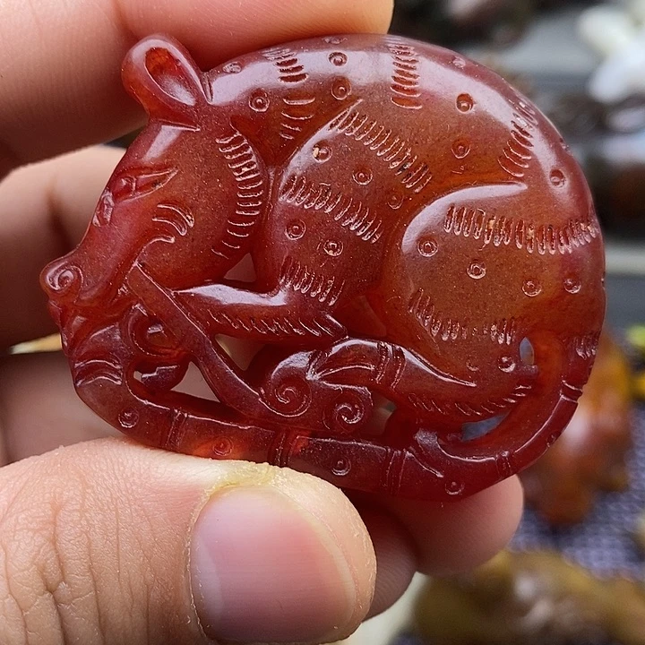 未镶嵌蛇纹石玉颈饰