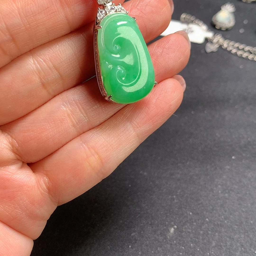 颈饰银S925镶嵌翡翠111111111