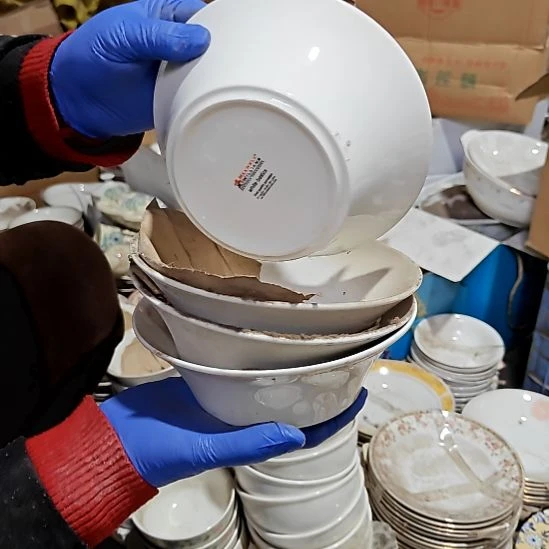 摆件陶瓷盘子碗啥都有