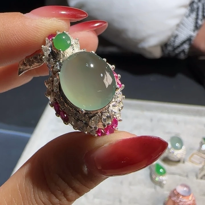 定制翡翠未镶嵌翡翠