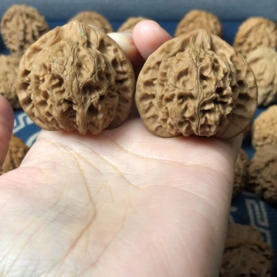 文玩核桃把件宫灯