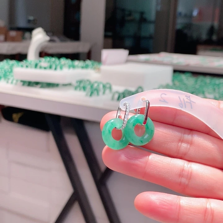 石英质玉未镶嵌手链