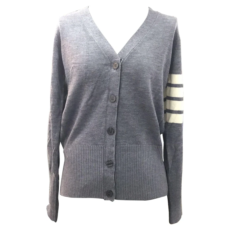 18180 冰冰来了新款减龄学院风时尚四条杠条纹灰色针织套装