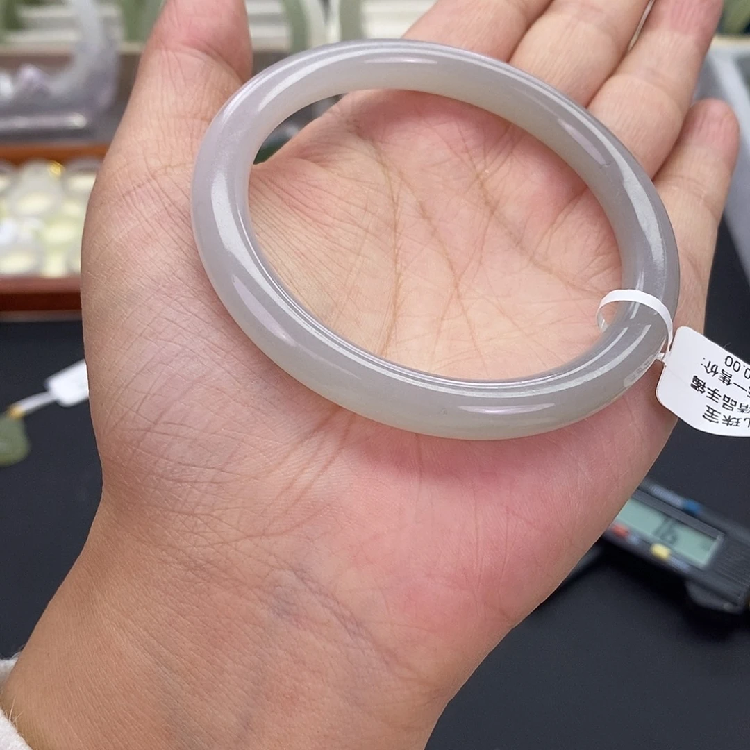 和田玉未镶嵌珠宝奇石和田玉手镯55.56