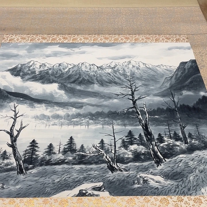 一***…折扇你在干嘛呢你在干