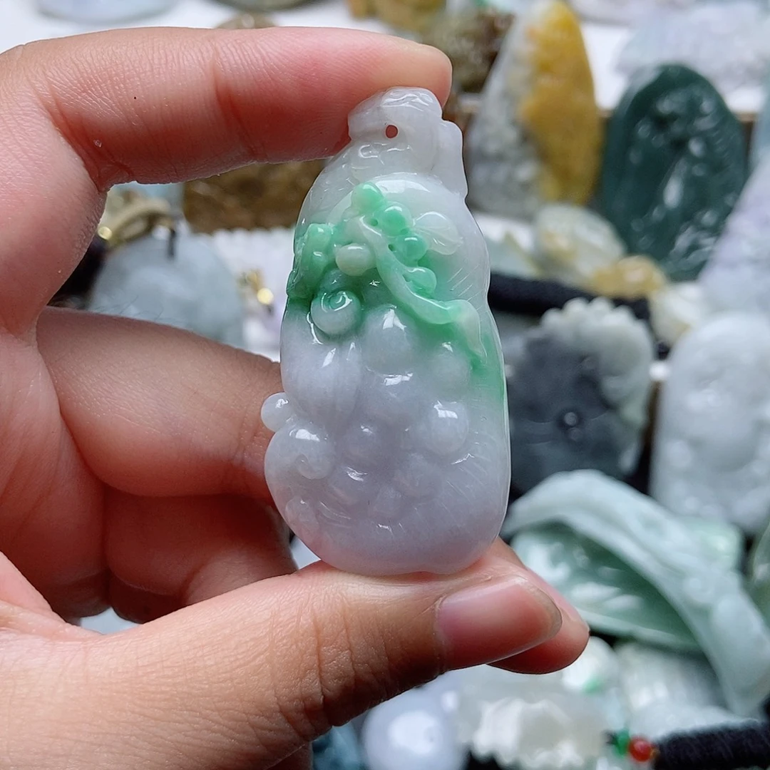 翡翠未镶嵌颈饰翡翠