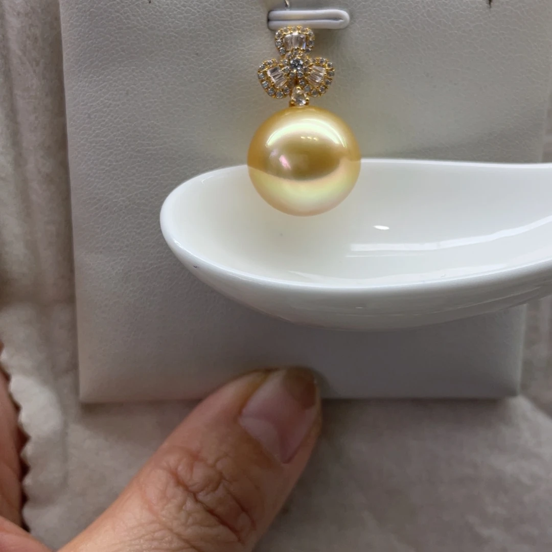 18K金镶嵌吊坠(不含链)海水珍珠南洋金珠15-16m m