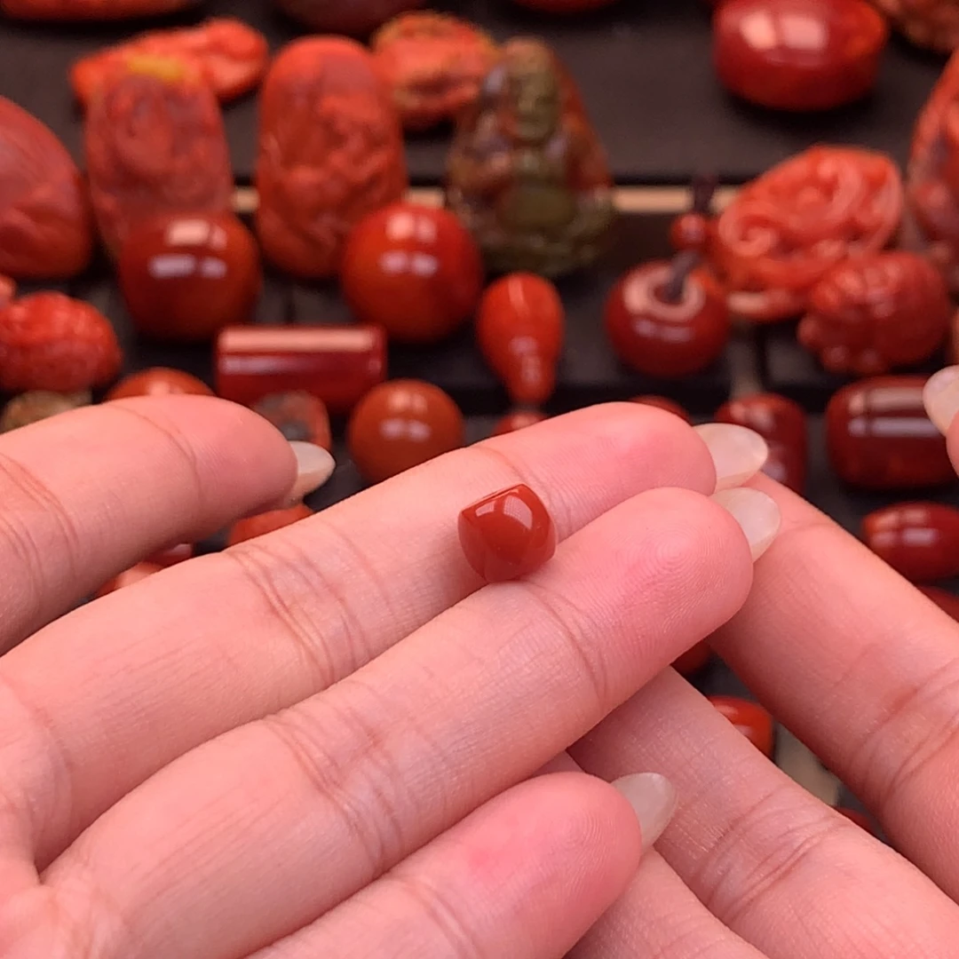 南红玛瑙未镶嵌原矿直切单珠7.5mm