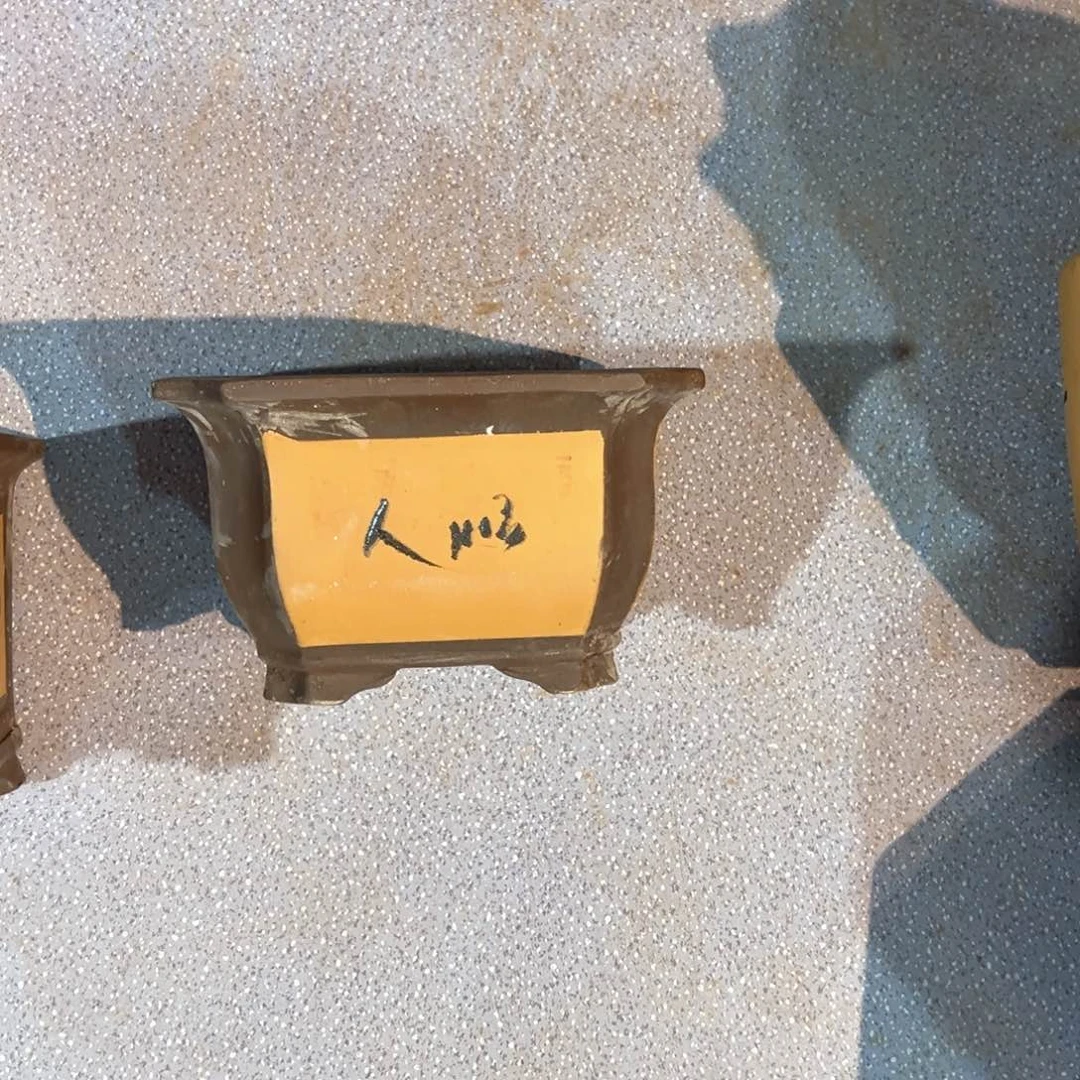 切角四方小号黄色一个