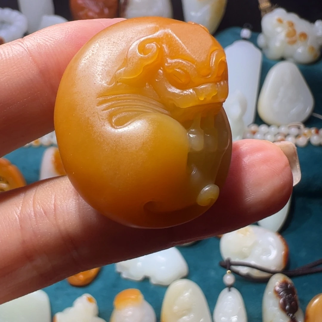 颈饰未镶嵌和田玉