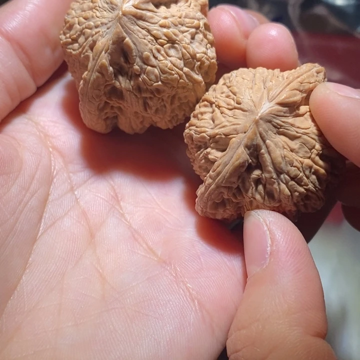 *****文玩核桃吊坠我在你的世另一边呢哈哈