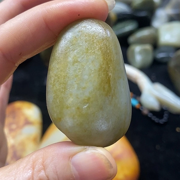 和田玉（糖玉）未镶嵌挂件