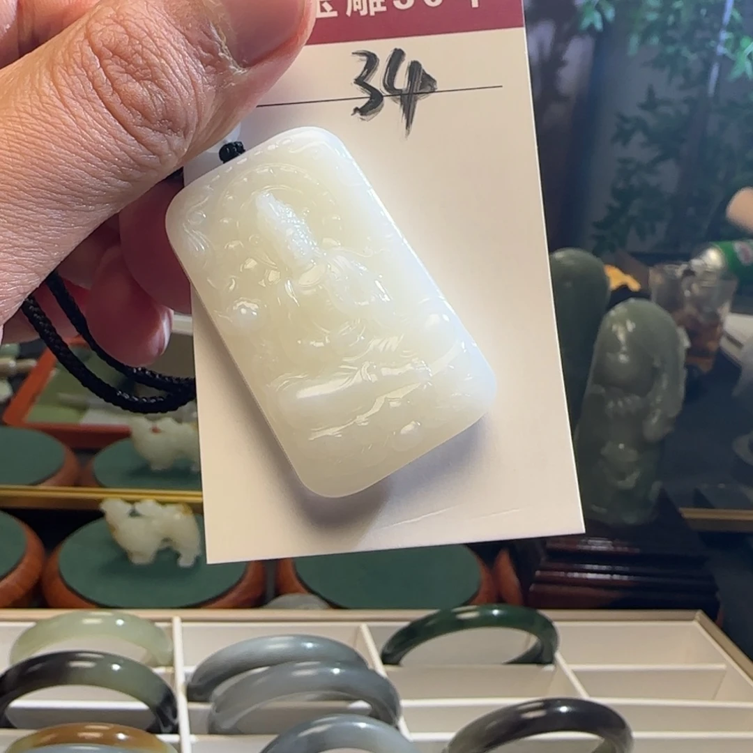 鹿***制和田玉未镶嵌颈饰