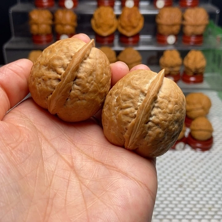 把件文玩核桃12粗筋大屁桃
