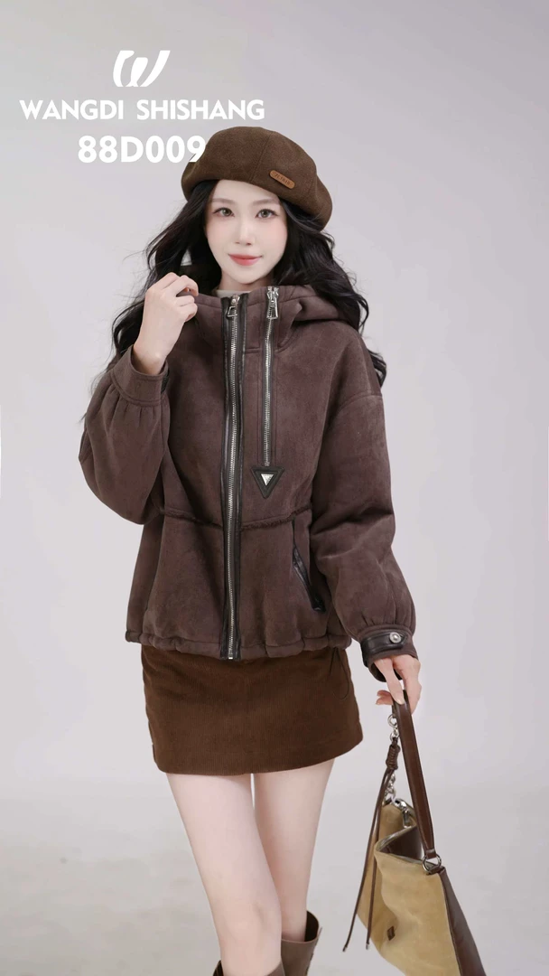 【D981】新款连帽短款外套女休闲大码保暖