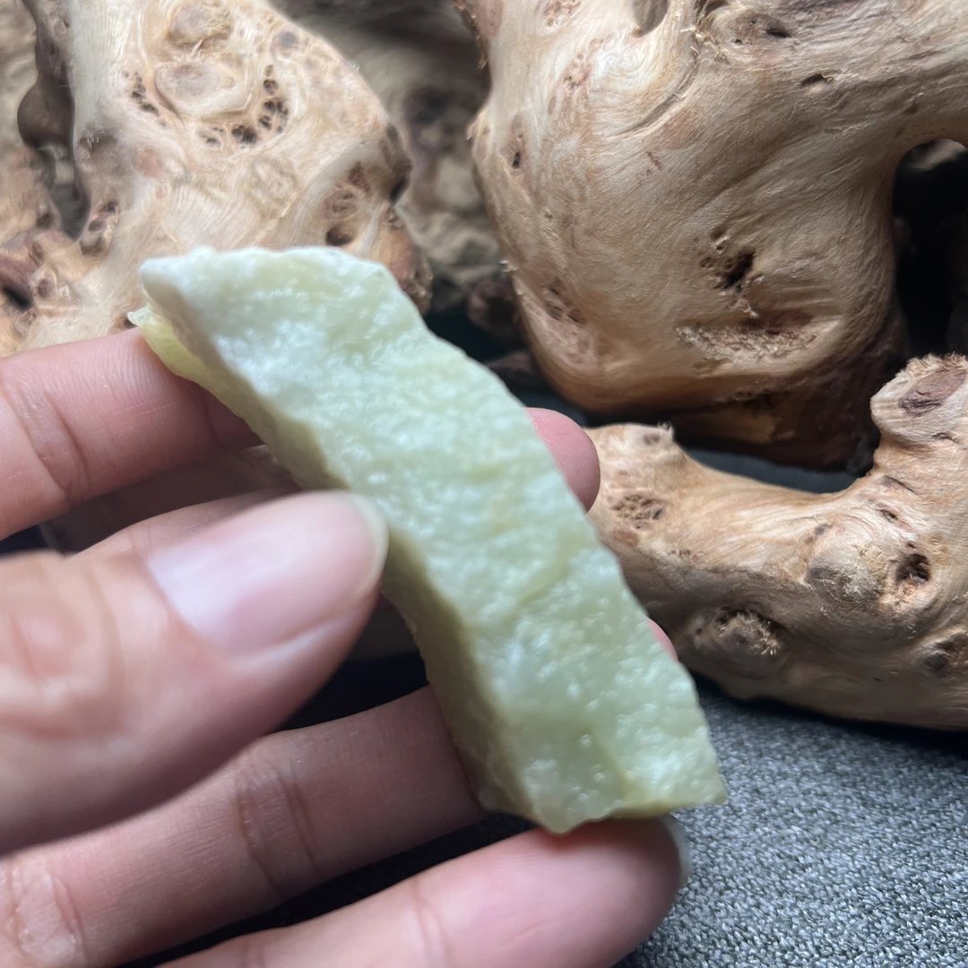 和田玉原料籽料原石带原风化纹