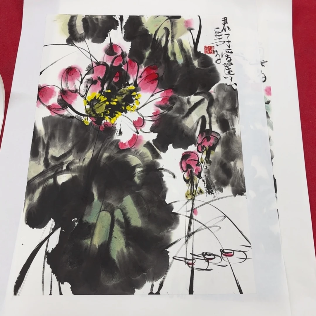 国画花鸟等图案为一体的