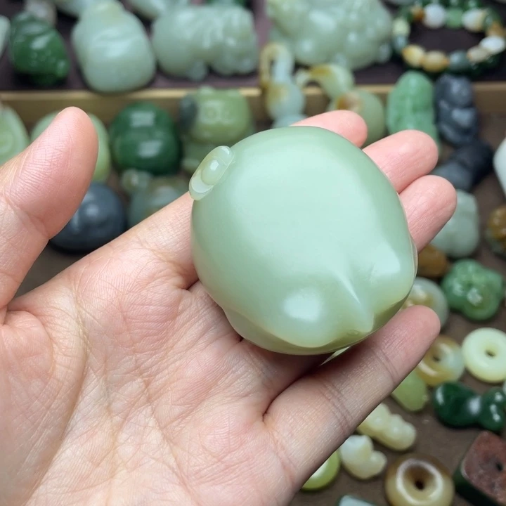 【闪购商品】颈饰未镶嵌和田玉开***呀