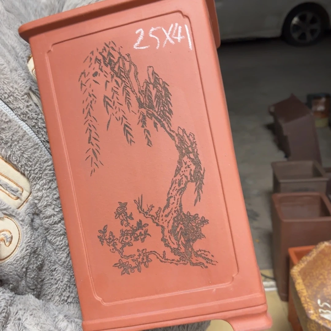 紫砂花盆呜呜呜呜