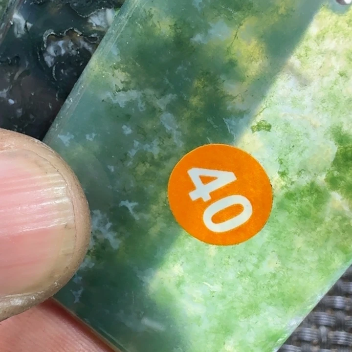 成***5玛瑙/玉髓未镶嵌颈饰