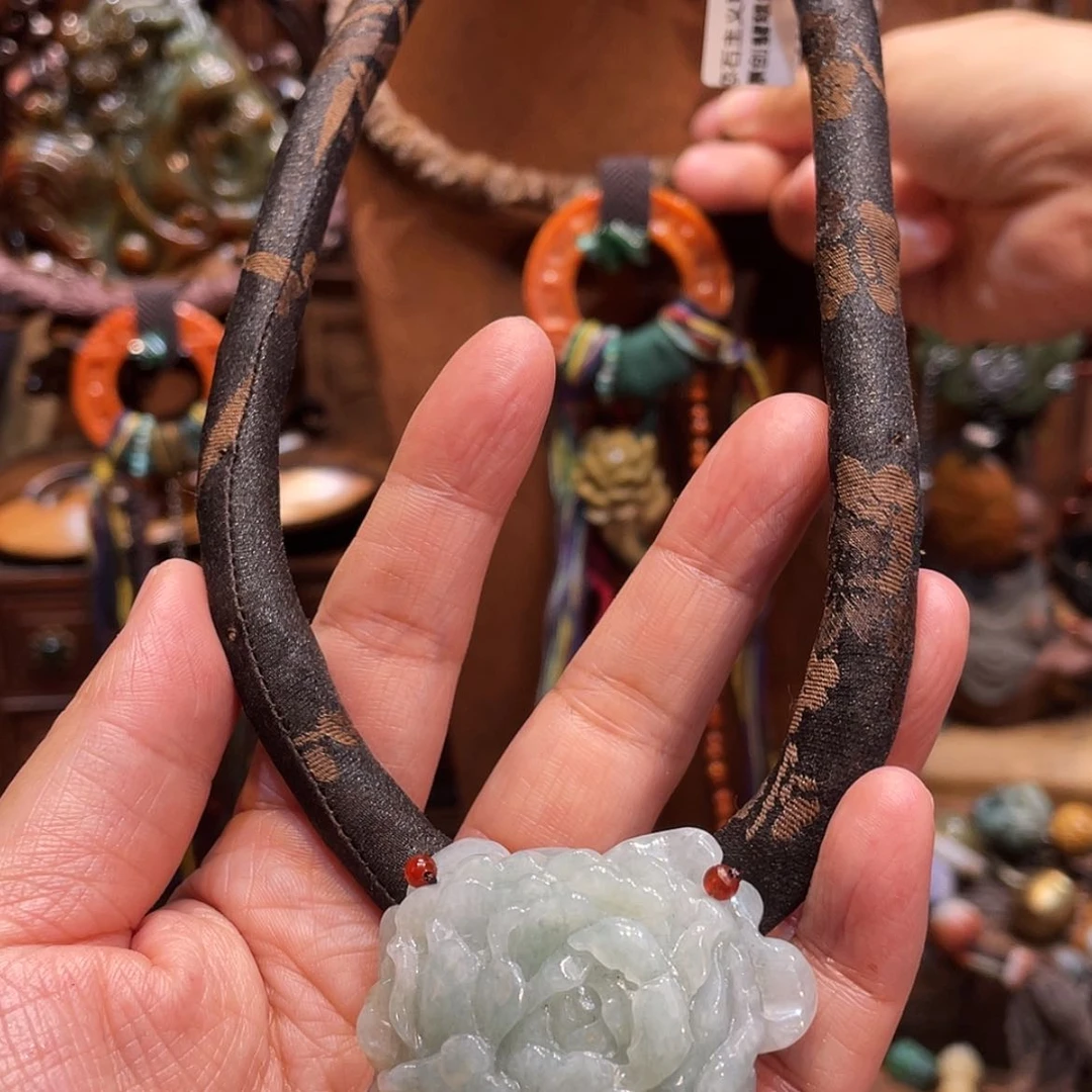 【闪购商品】颈饰未镶嵌翡翠